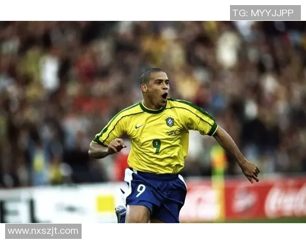 如何拍摄足球球星的生活照展现真实个性与独特魅力的技巧