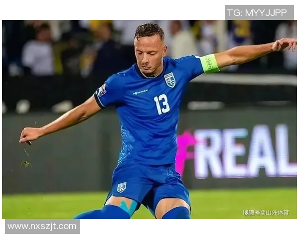 球星足球精彩瞬间集锦 带你领略顶级球员的极致技巧与绝佳表现