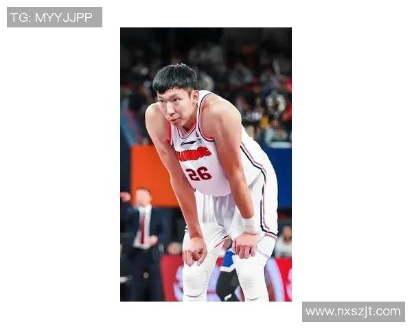 周琦携手足球球星共筑未来体育梦想引领新潮流