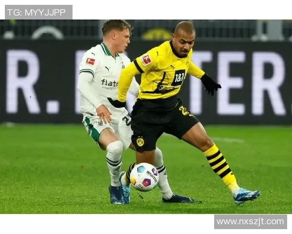 足球巨星齐聚一堂共战绿茵场激荡激情与荣耀的巅峰对决